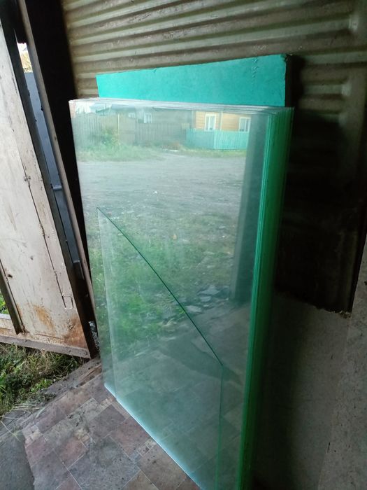 Продам стекло 4 мм, 50 кв.м.