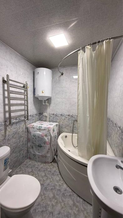 Продается 3 ком. Квартира на 3 этаже площадью 110 кв.м. По ул. Рудаки