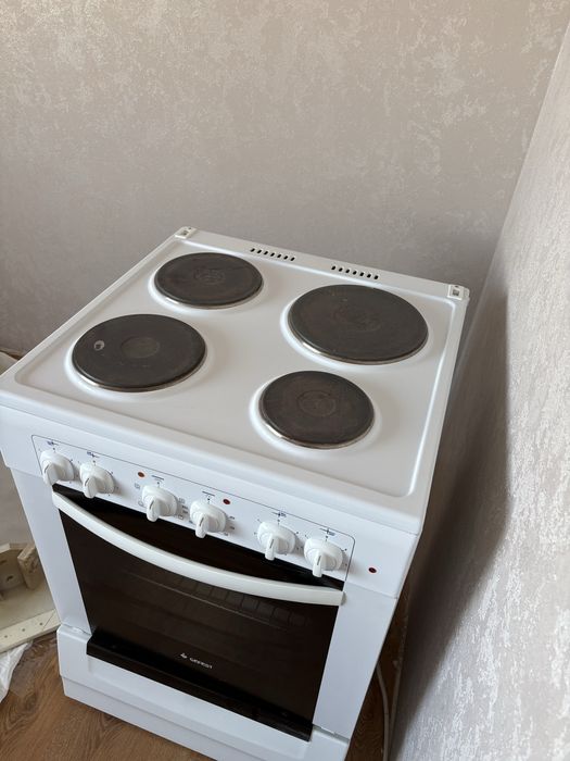 Продам электроплиту GEFEST