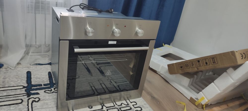 Встраиваемый духовой шкаф Cussini