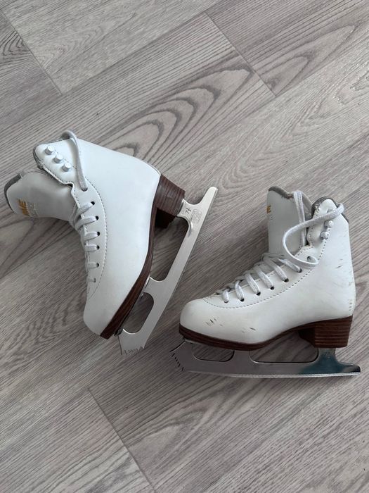 Продам коньки Prime