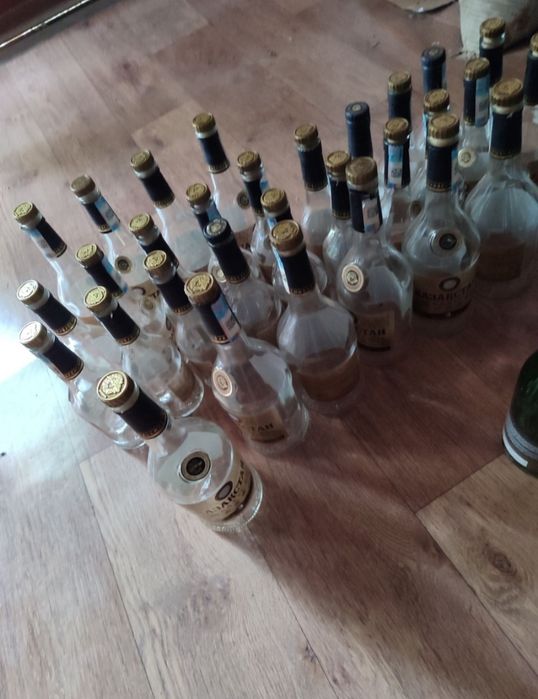 Бутылки стеклянные 0,5 л