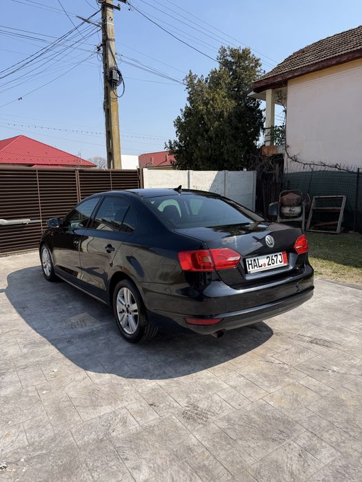 Vw Jetta 1.6 Tdi Match Recent adusa
