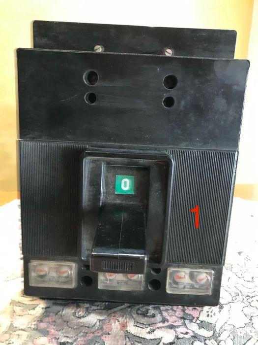 Автоматичен прекъсвач,контактори