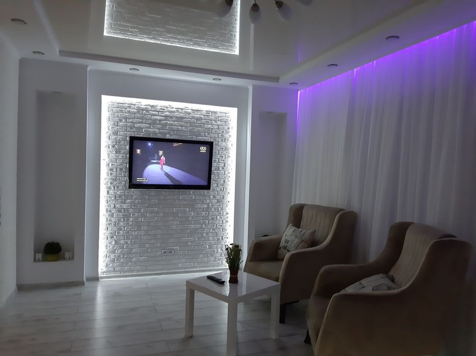 Сдаётся посуточно современная квартира с видом на море