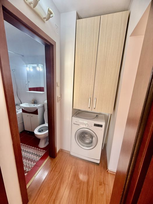 Închiriez apartament 2 camere, mobilat, utilat, et.4/4, zona Lebǎda
