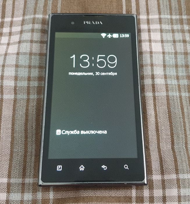 Продам/обмен смартфон LG PRADA