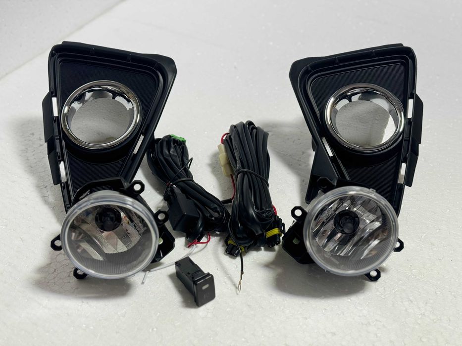 Комплекты противотуманных фар для Toyota