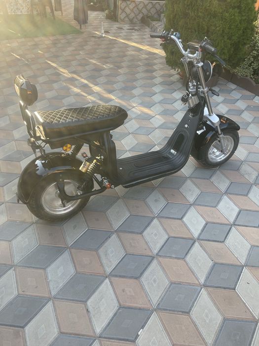 Vand scuter electric