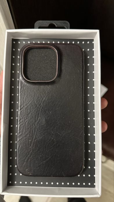 Продам чехол на IPhone 14