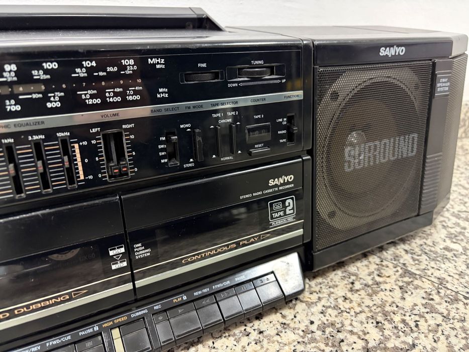 sanyo m803 SR радио касетофон