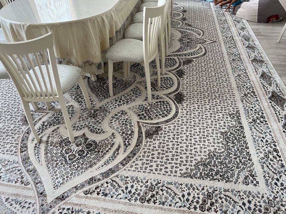 Срочно Продам ковер новый 6* на 4