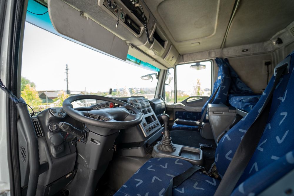 Transportor IVECO + platforma Fasano