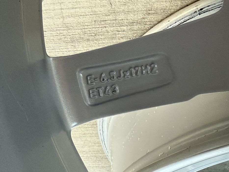 4бр. ПОЧТИ НОВИ 17” ОРИГИНАЛНИ Джанти 5х112 за -AUDI/VW/SEAT/SKODA/VAG- 6,5Jx17H2, ET43