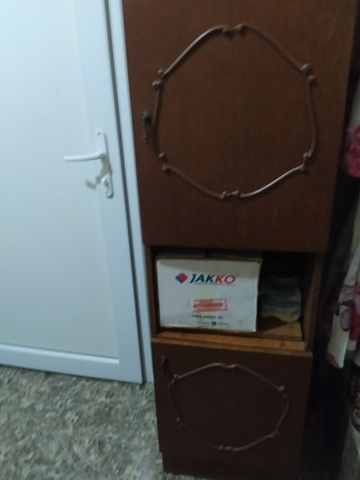 Продам  пенал  коричневого  цвета