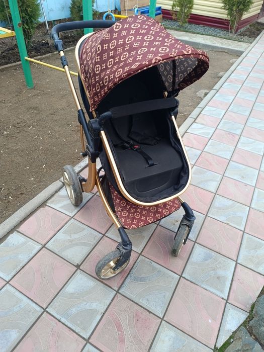 Продам коляску зима лето