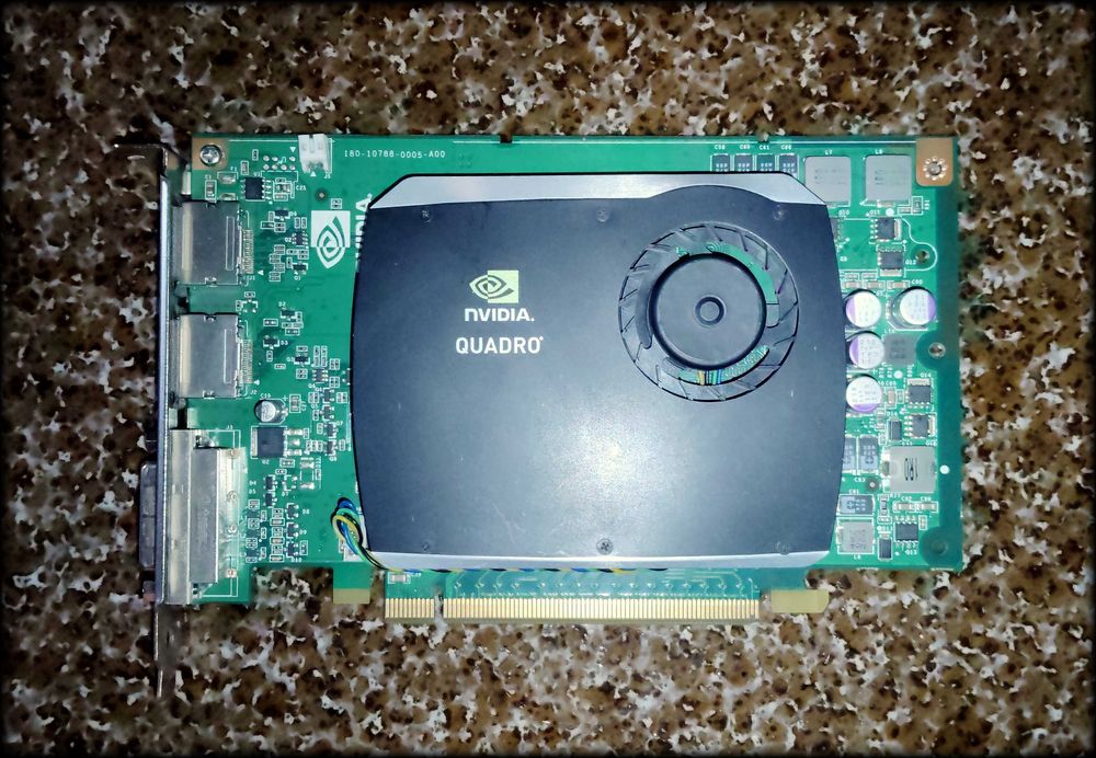 NVIDIA Quadro FX 580 / 512 MB, 128-bit