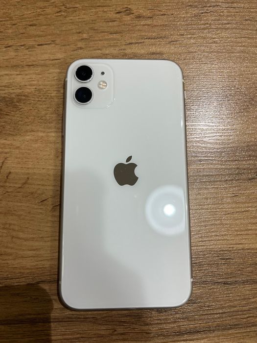 Обменяю айфон11 на айфон