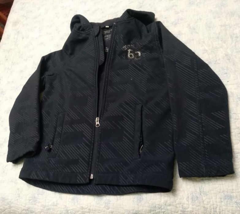 Куртки и толстовка