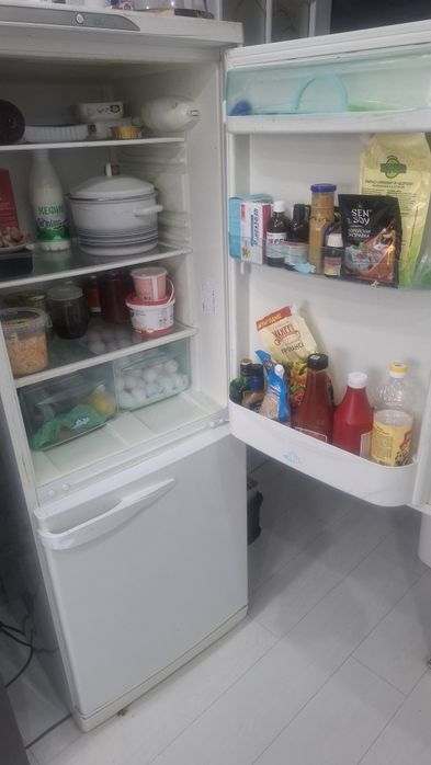 Продам холодильник