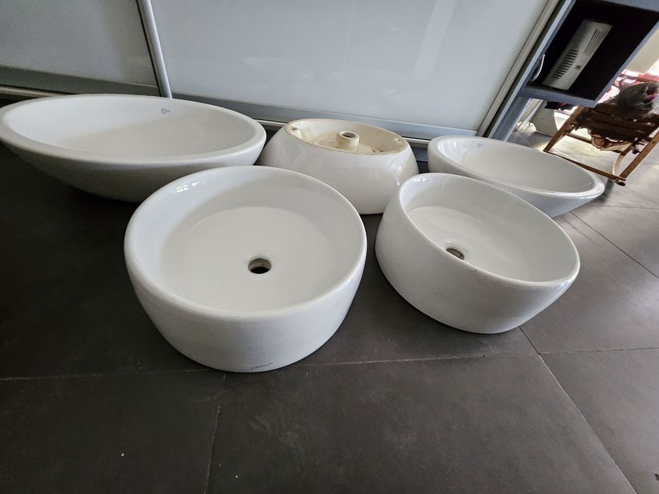 Chiuvetă bol: 3 ovale 600 / 420 / 160 la 300 lei și 2 rotunde 400/160