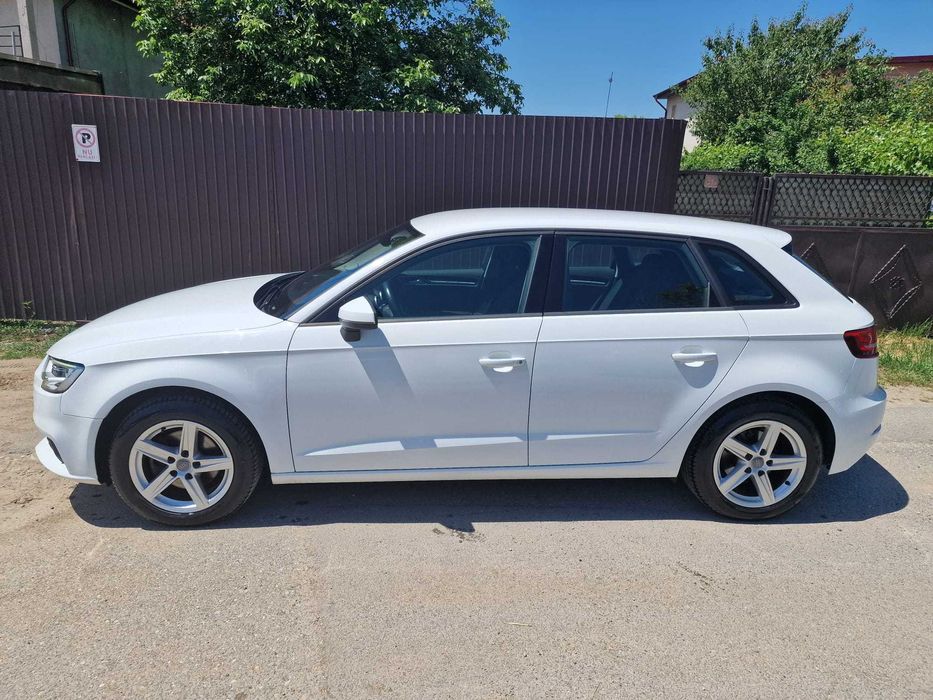AUDI A3 2016
