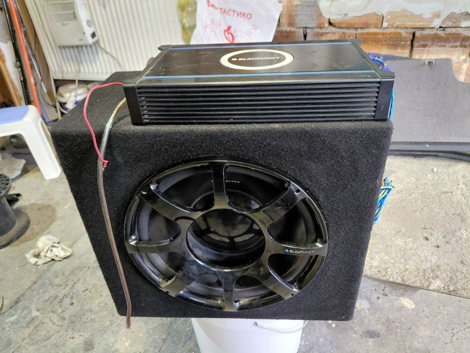 Бас каса с усилвател