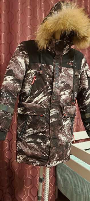 Продам зимнюю куртку