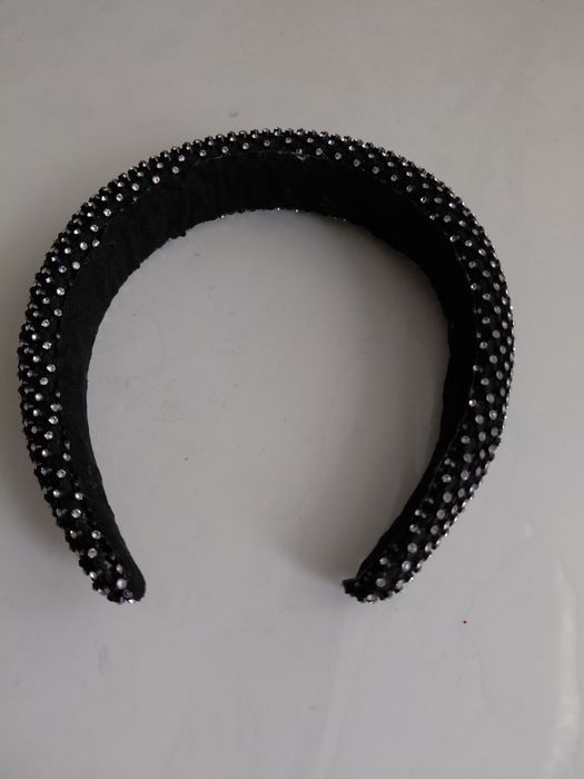 Coronita/bentita par