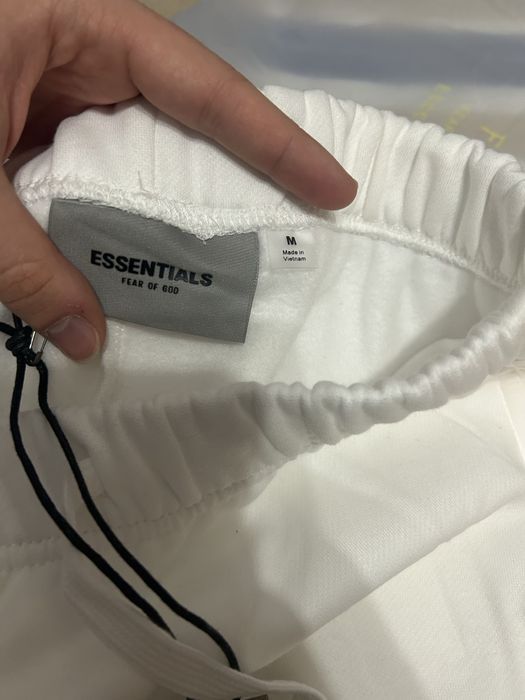 Pantaloni essentials