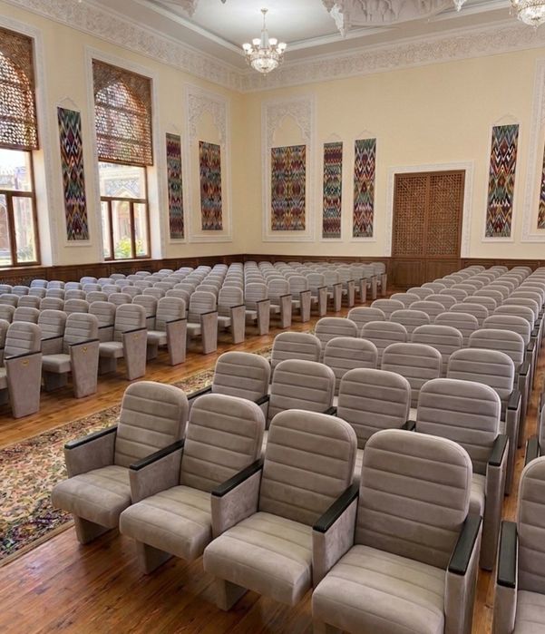 Театральные кресла. Театрга кресло. Театрал курслар. Кресла в зал