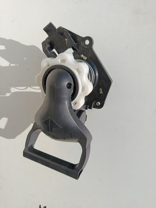 Mecanism ridicare roata rezerva clio 4