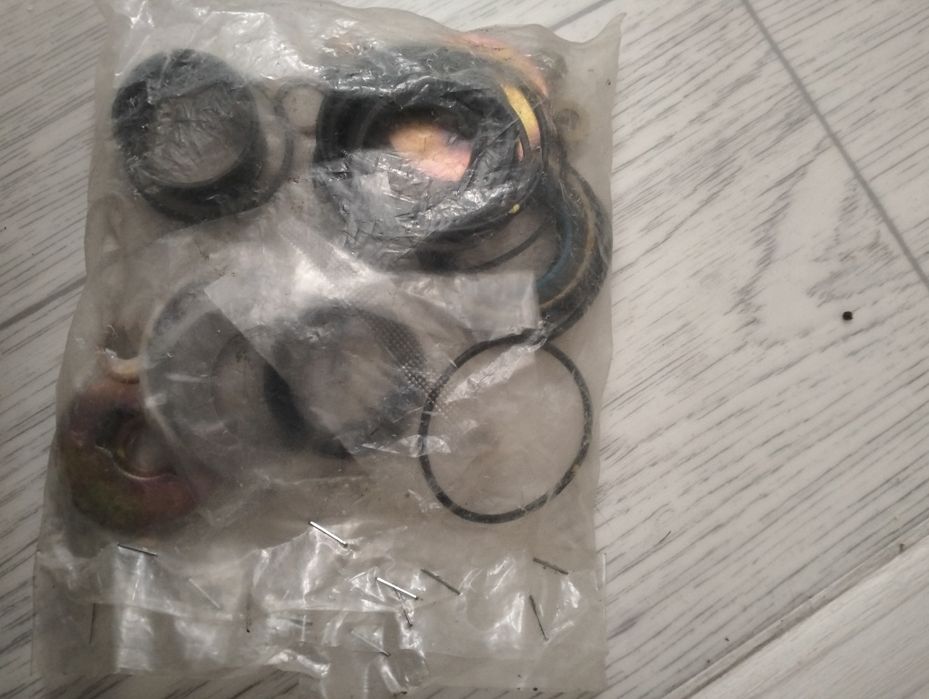 Ремкомплект рулевой рейки Toyota Carina E