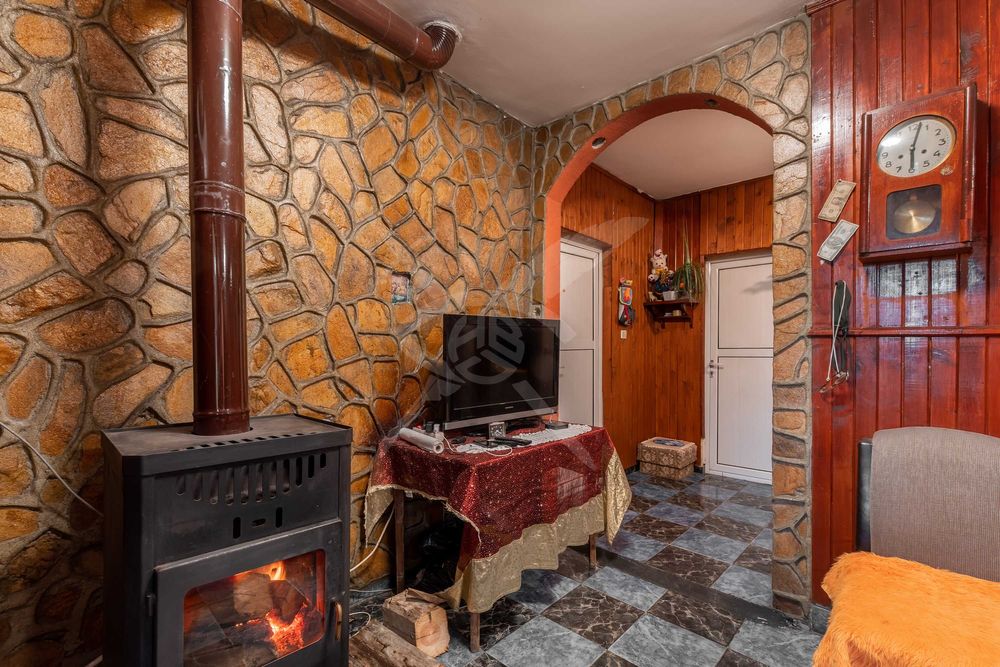 Къща № 46842, Нови Искър