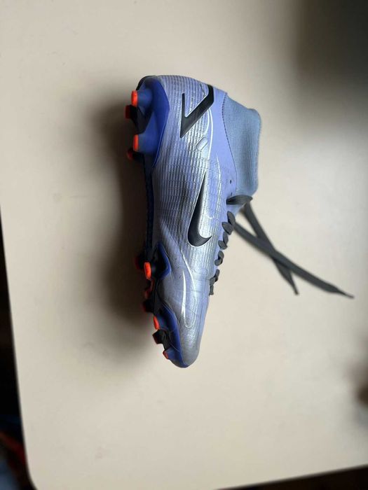 Футболни обувки Nike Mercurial