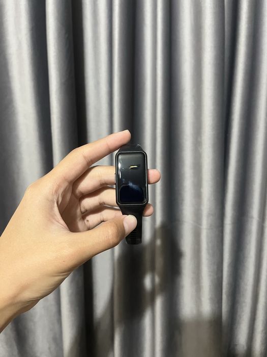 Фитнес-часы Huawei band 6
