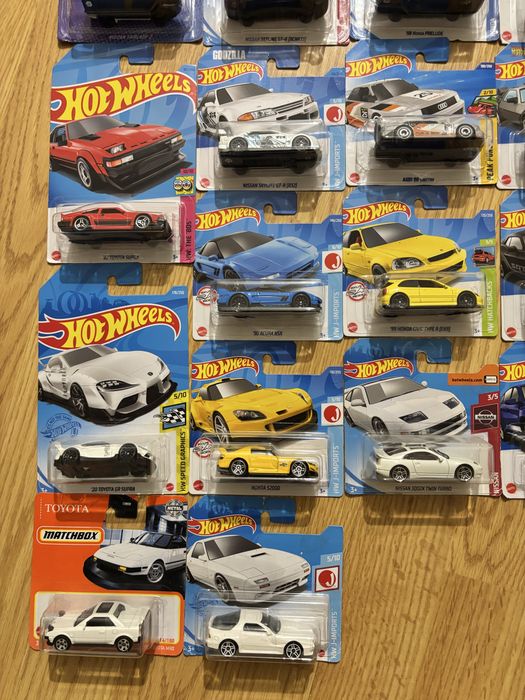 Коллекция HotWheels