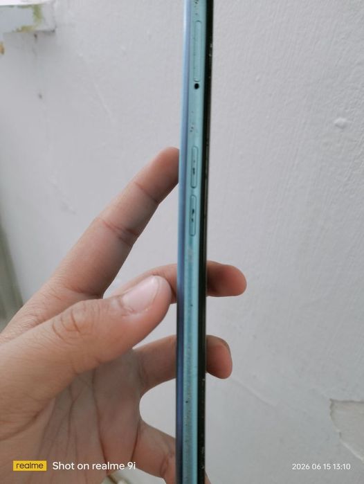 Срочно продам телефон Realmi 9i