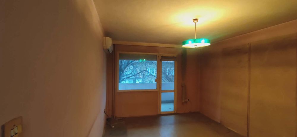 Продава се Тристаен апартамент в Пловдив, Център - 67 кв.м за 609 €/кв.м - Снимка #2