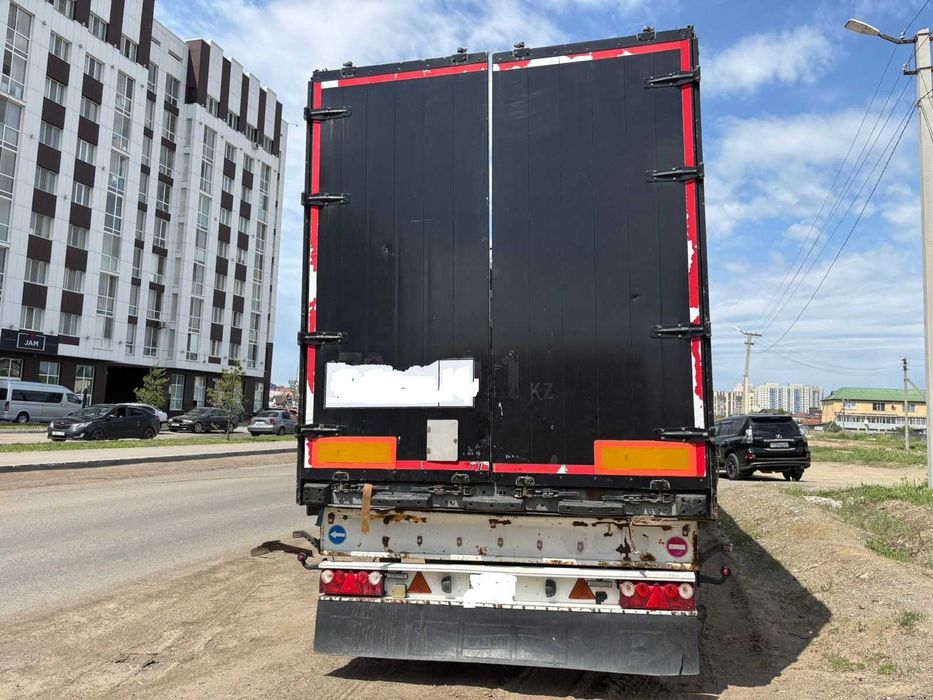 полуприцеп Schmitz Scs24I