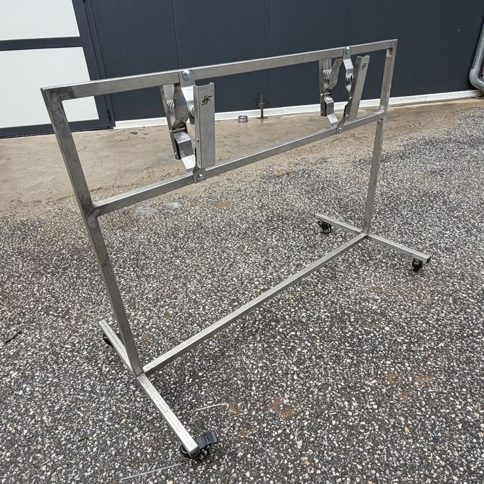 Стойка за стелки с щипки за съхнене автомивка на самообслужване / щипки стойка стелки