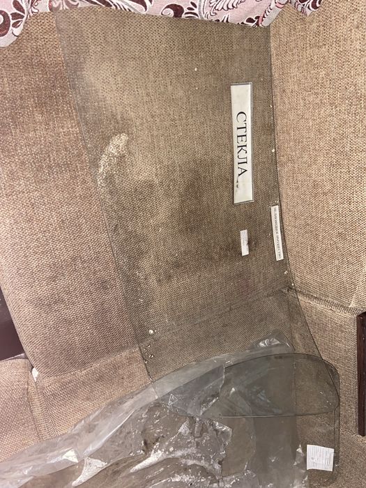 Стекло лобовое ЗИЛ-131 левое