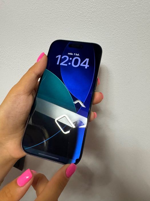 Iphone 16 PRO 128gb cu cartela digitala(are un pixel mort pe ecran)