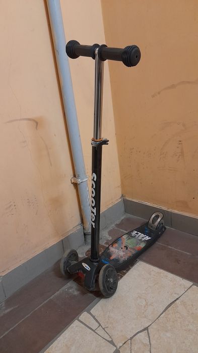 Самокат детский чёрный