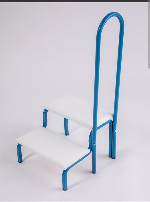 Продам ступени для ванной комнаты