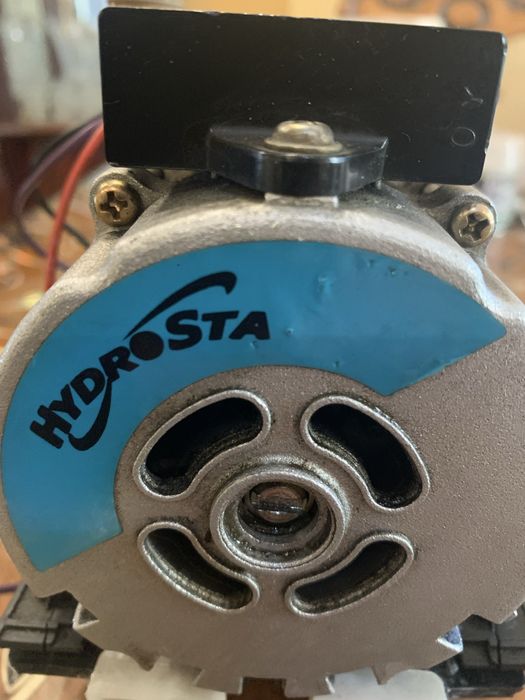 Продам насос на газовый кател