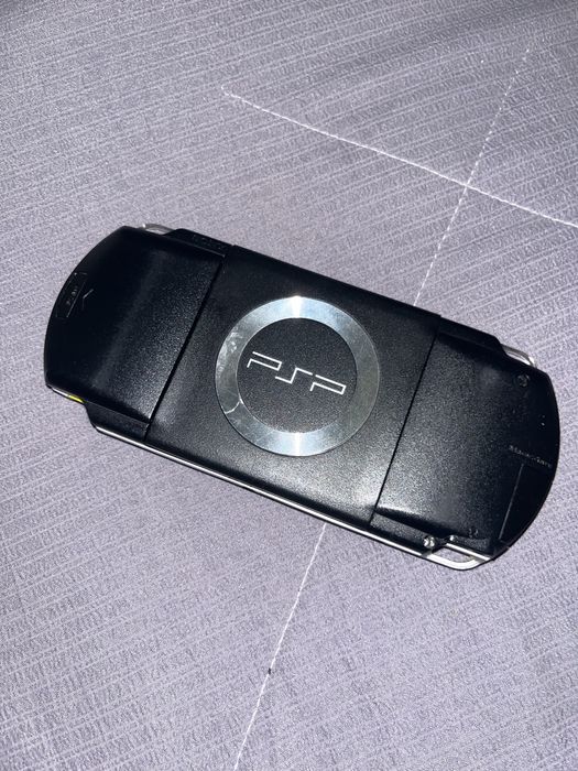 PSP 1000 с зарядкой