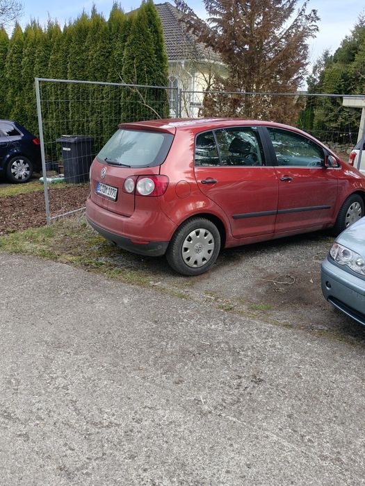 Vând golf 5+ ,benzina,