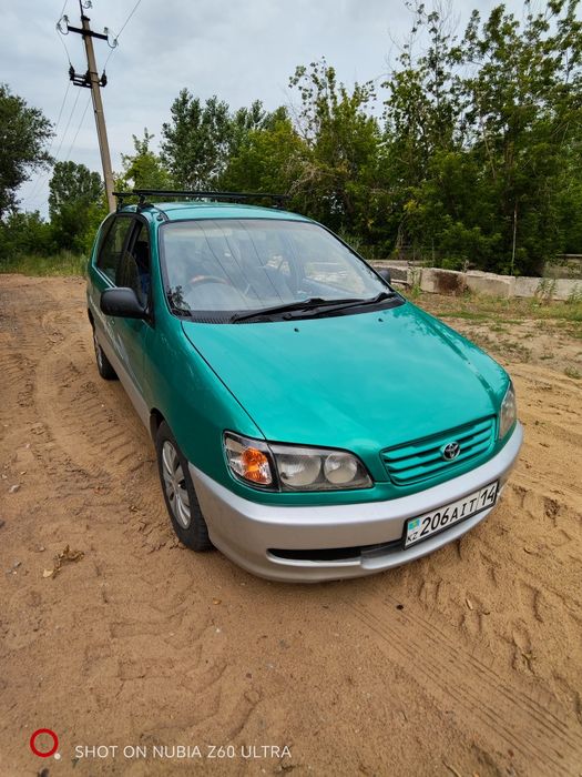 Продам Тойота ипсум 1996г