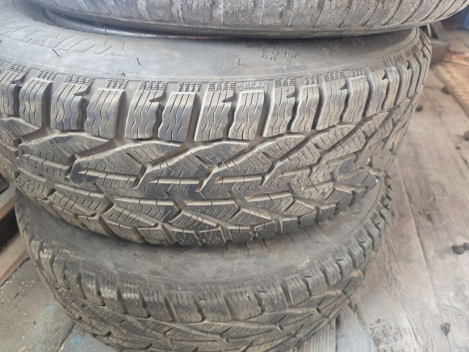 Джати с гуми свалени от e39